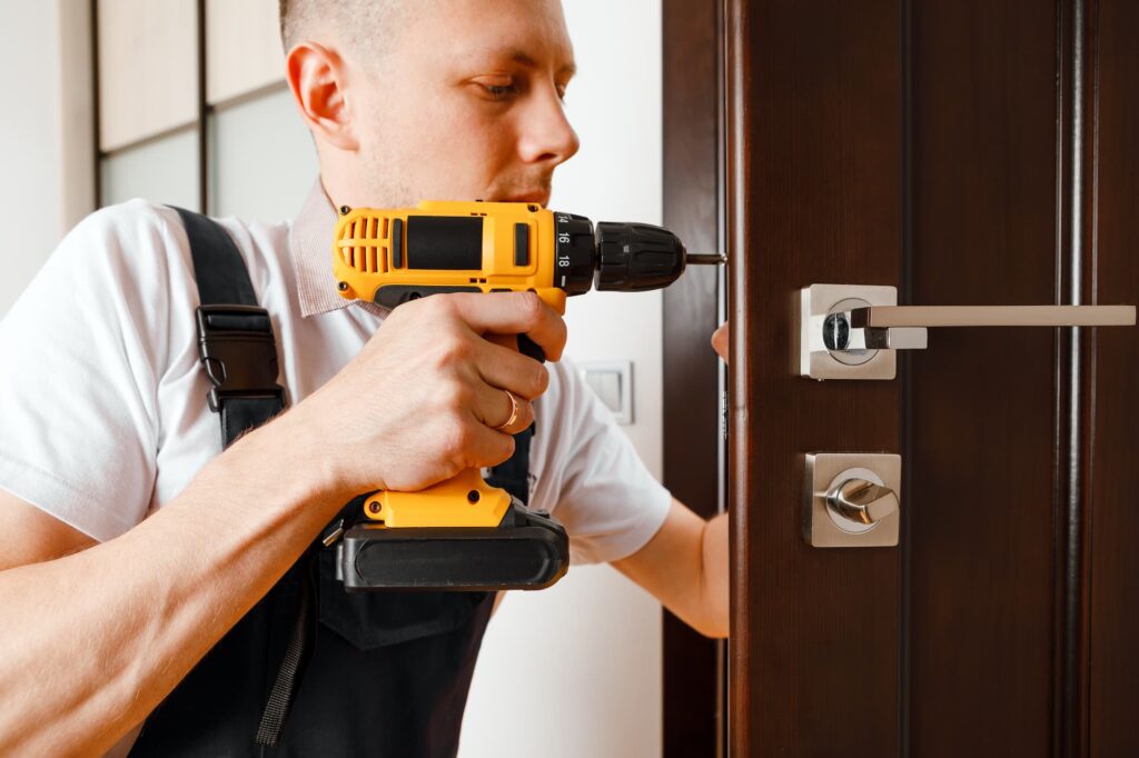 commercial lockout services